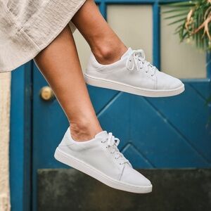 OluKai Women's White Low-Top Lace-Up Sneakers White Size 8 NWT